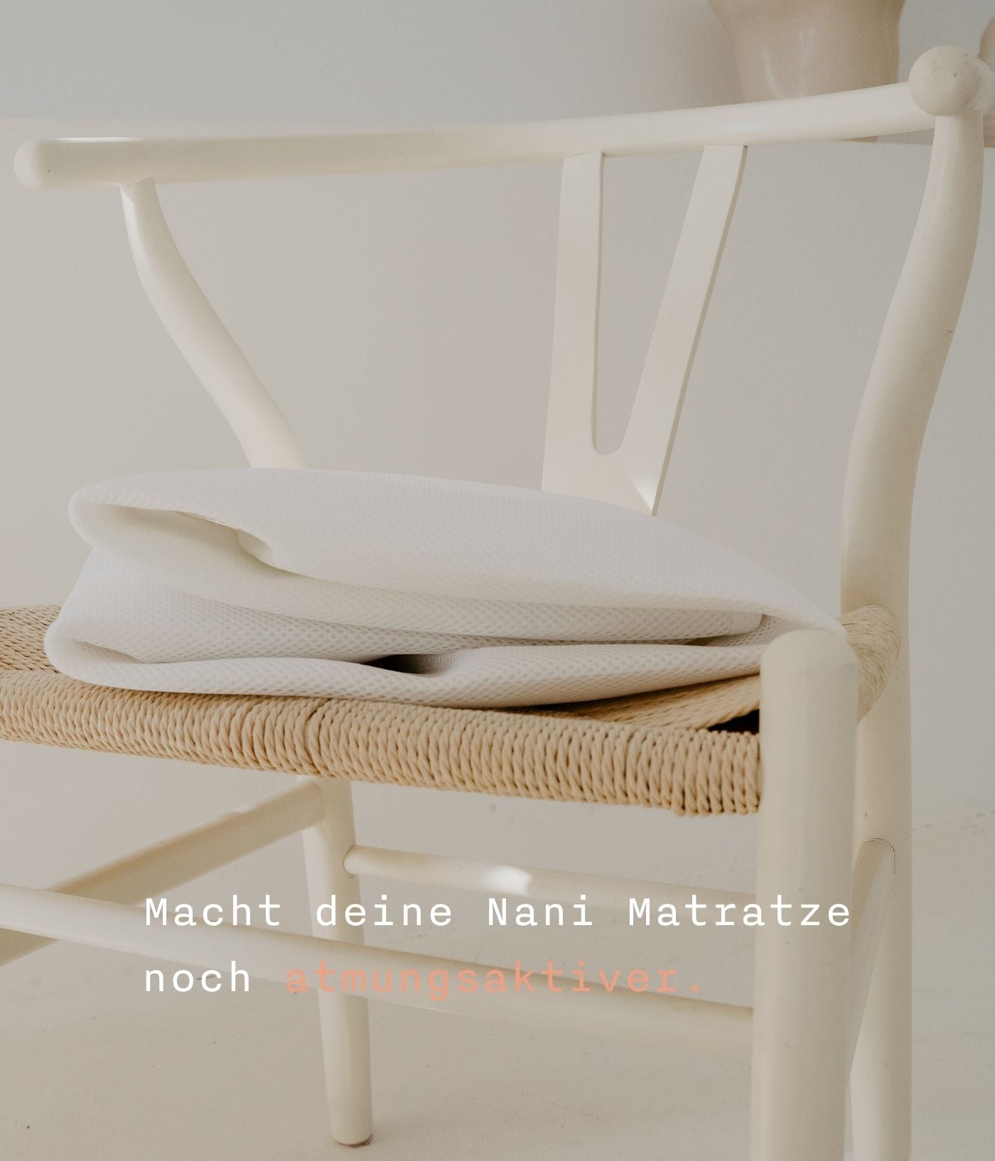 Wasserdichter Matratzenschutz fürs Babybett Nani Berlin x Sproutling